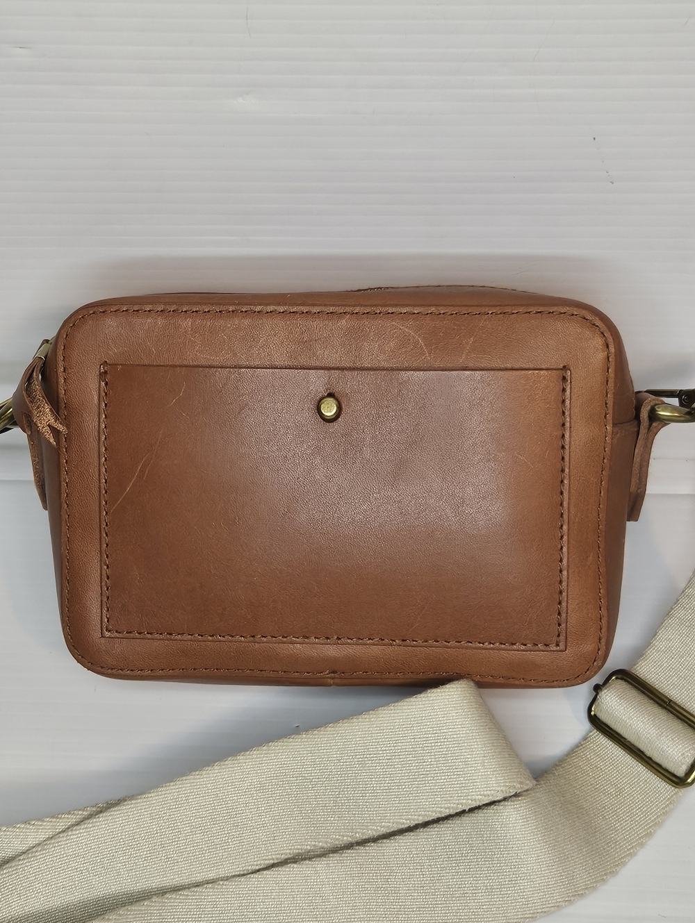 Madewell The Transport Camera Bag - Picture 8 of 14